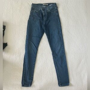 Levi’s 721 high rise skinny jeans